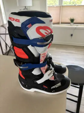 105390b Alpinestars Tech 7s Youth/kids Mx Motocross Offroad Boots Moose Racing Size 2