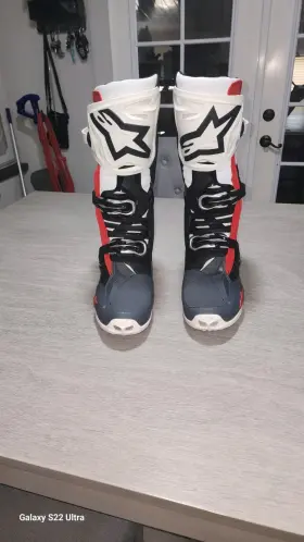 2010520-7062-11 Alpinestars Tech 10 Supervented Boots Size