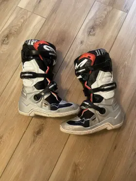 20150171829 Alpinestars 2025 Tech 7s Youth Motocross Boots Black Silver Gold Mx Kids 20150171829 Alpinestars 2025 Tech 7s Youth Motocross Boots Black Silver Gold Mx Kids