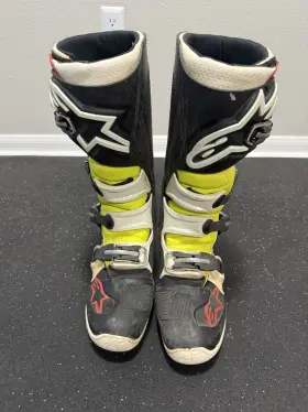 Alpinestars 284935628316 Alpinestors Tech 7 Moto Boots Adult Size 8 Black White Neon Red Used