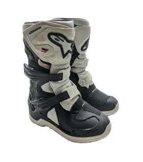 3411-0383 Alpinestars Youth Tech 3s Boots Size 11 Black/white - Stained 3411-0383 Alpinestars Youth Tech 3s Boots Size 11 Black/white - Stained