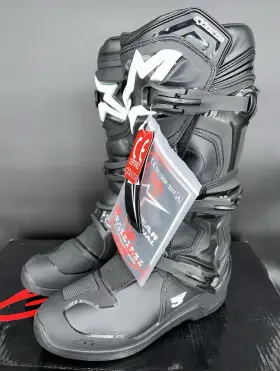 48204110 Alpinestars Size 10 Us Mens Tech 3 Motocross / Dirt Bike Boots Black White 48204110 Alpinestars Size 10 Us Mens Tech 3 Motocross / Dirt Bike Boots Black White