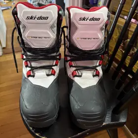444212 Brp Ski-doo Womens Tec Winter Boots Size 9