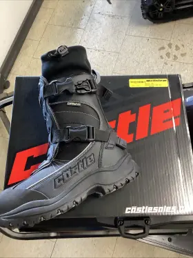 84-1848 Castle X Barrier 2 Boots 8 Gray