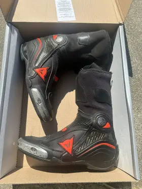 Dainese 179522362842 Axial D1 Black. Flo Red Air Race Track Sports Boots Eu 41/ Uk 7