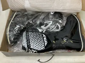 364-56109 Fly Racing Maverick Mx Boots Black White Size 9 New 364-56109 Fly Racing Maverick Mx Boots Black White Size 9 New