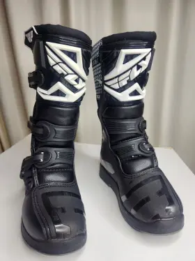 364-56110 Fly Racing Maverik Youth Motocross Boots Dirt Bike Riding Atv