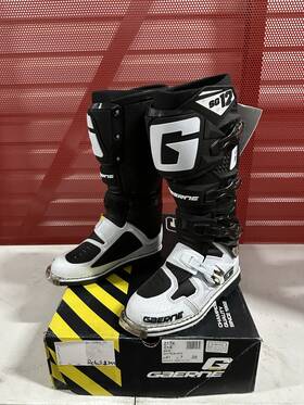 Gaerne 2174-0147 Sg12 White/black Men S Motocross Boots Size 7 Pn 2174-014