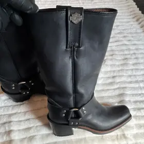 D83254 Harley-davidson Woman S Galinda Black Leather Motorcycle Boots Size 8m