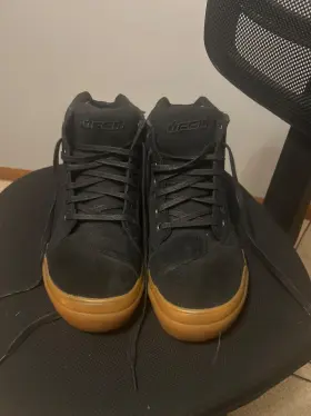 3401-0997 Icon Black Motorcycle Shoes Size 9 - Like New