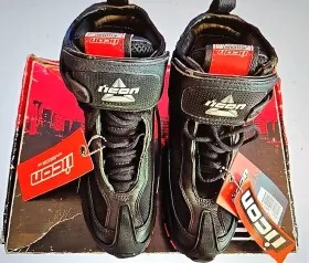 3403-0149 Icon Accelerant 100% Waterproof Motorcycle Boots Nib 3403-0149 Icon Accelerant 100% Waterproof Motorcycle Boots Nib