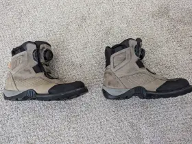 3403-1182 Icon Lightly Used Stormhawk Boots 9.5 Gray