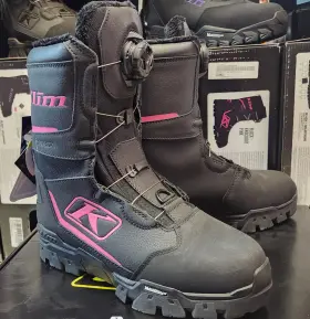 3390-002-007-014 Klim Aurora Gtx Boa Snowmobile Boots Gore-tex Thinsulate Black/pink Womens U.s. 8