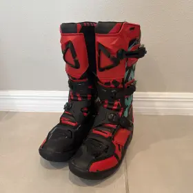 Le3023050855 Leatt Euro 39 Us 6 Uk 5 Kids Youth Childrens 3.5 Fuel Mx Motorbike Boots