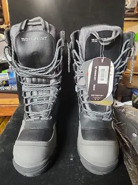 2076-1009 Motorfist New Carbide Boots Mens Size 9 Snowmobile Trail Riding 1200g Insulated