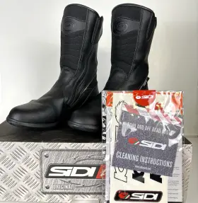 Sidi 500033070233 Lei Jasmine Rain Street Boots Womens Size 6.5 W Box And Stickers Clean