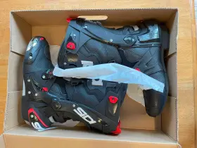 07578 Sidi Md Rex Air Motorcycle Boots Black Size 42 Worn 1 Track Weekend 07578 Sidi Md Rex Air Motorcycle Boots Black Size 42 Worn 1 Track Weekend