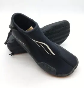 3261-0165 Slippery Amp Water Shoes Size Small Pwc Jet Ski Boating