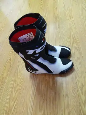20179t7669-42c-43 Tcx Rt-race Boot White/black Size - 42 Pre-owned Mint Condition Hardly Worn 20179t7669-42c-43 Tcx Rt-race Boot White/black Size - 42 Pre-owned Mint Condition Hardly Worn