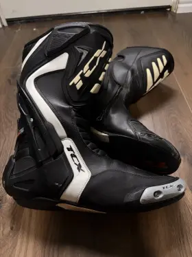 7624 Tcx Motorcycle Boots Mens Small Signs Of Usage Hardly Worn 7624 Tcx Motorcycle Boots Mens Small Signs Of Usage Hardly Worn