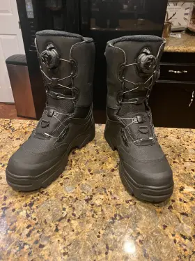700123-001-240 Tobe Technology Cordus V2 Double Boa Snowmobile Boots Like New Size 7