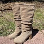 Harley Davidson Women 10 Riding Boots Light Beige D87252 Suede Block Heel Logo Pre-owned. Price: $82.99.