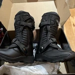Moose Little Kids M1.3 Boots Black Youth Size 12 3411-0467 New. Price: $60.00.
