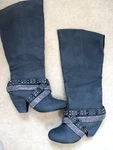 Womens Ladies Hot Rated Dark Grey Boots Size 6 Studded Pre-owned. Price: $12.00.