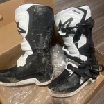 Alpinestars Tech Boots White / Black Size 4MEN 1 Muddy Display Brand New Pre-owned. Price: $129.00.