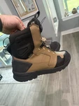 Fox Dark Khaki Defend Adventure Boa Boots 32970-108-9 Pre-owned. Price: $230.00.