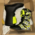 Description Gaerne Balance Classic Motorcycle Boots Yellow / Black Us 12 Eu 47 New. Price: $280.00.
