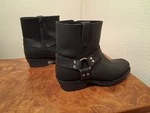 Dingo DI19090 Men's Rev Up Harness Boots. Size 13EW. Black. Pre-owned. Price: $79.00.