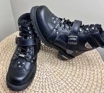 Milwaukee Sz 9.5 Motorcycle Clothing MB233 Road Captain Leather Women's Boots Pre-owned. Price: $69.99.