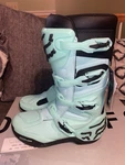 New Fox Racing 2026 Youth Comp Boots Teal 8. Price: $224.99.