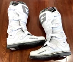 Gaerne SG22 Boots White Size 2262-004-8 Honda Ktm Yamaha Gas Suz New. Price: $504.77.