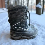 Baffin EPIC-M010 Snow Monster Boots Black Size 7 Barely Worn Pre-owned. Price: $139.99.